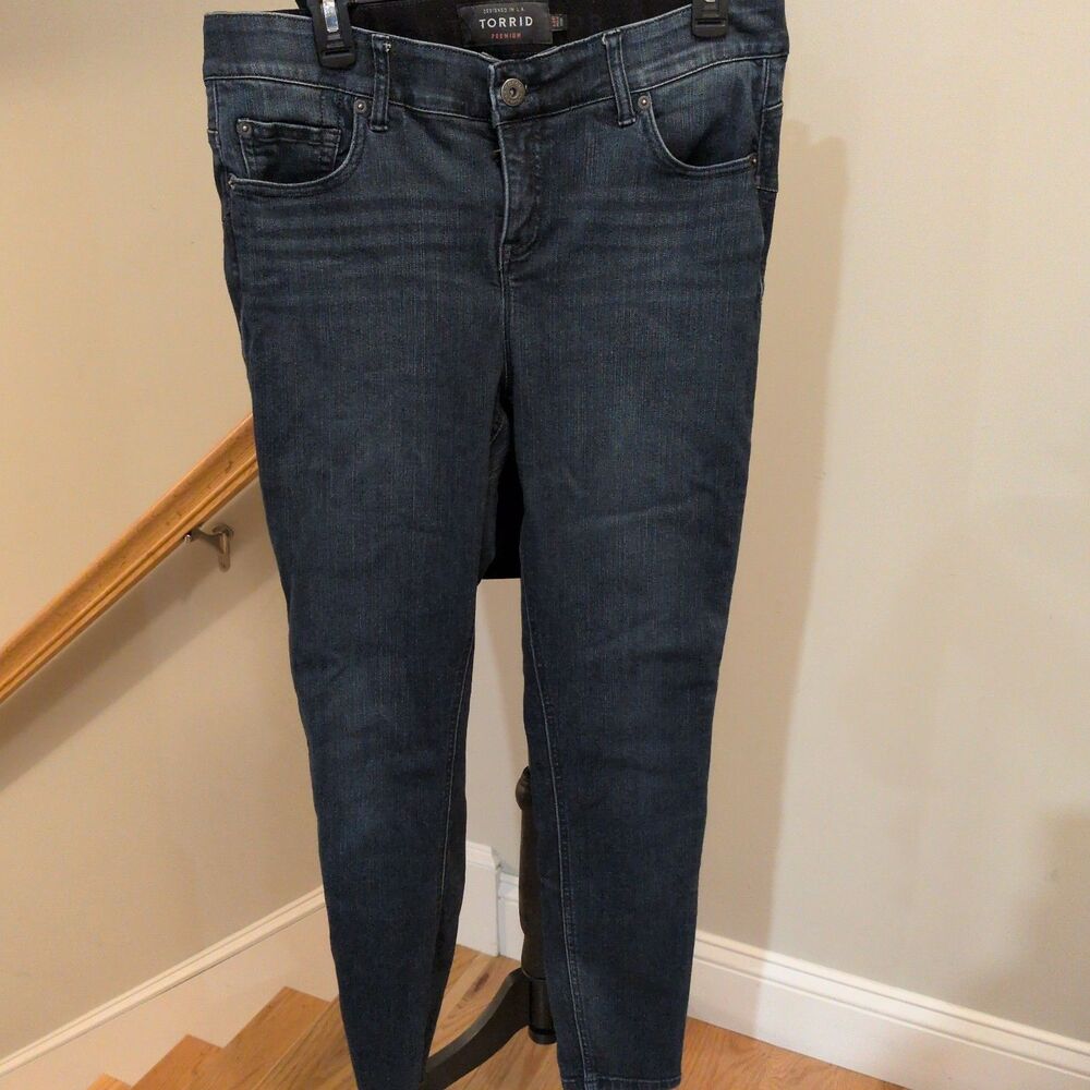 Torrid Premier High Rise Skinny Jeans Dark Wash Stretch Size 14 Regular 14R